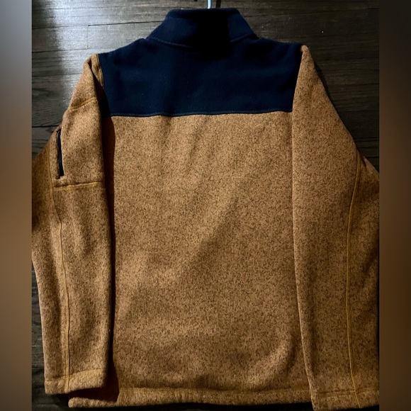 NORTHFACE Mens Medium pullover fleece. Barely worn, no flaws or stains - Picture 3 of 4